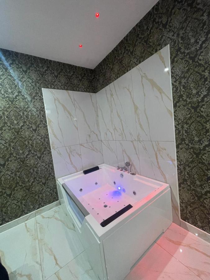 Life Hotel Casalnuovo Di Napoli Extérieur photo