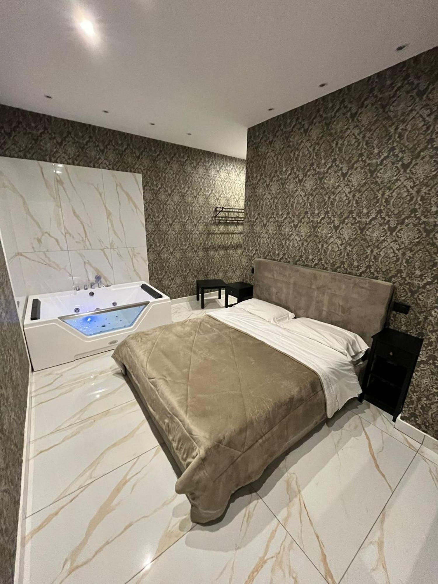 Life Hotel Casalnuovo Di Napoli Extérieur photo